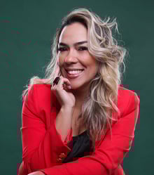 Bruna Garcia - Megalluz Negócios